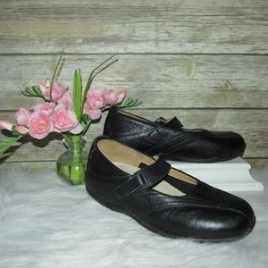 Zumfoot Constance Black Leather Velcro Mary Janes